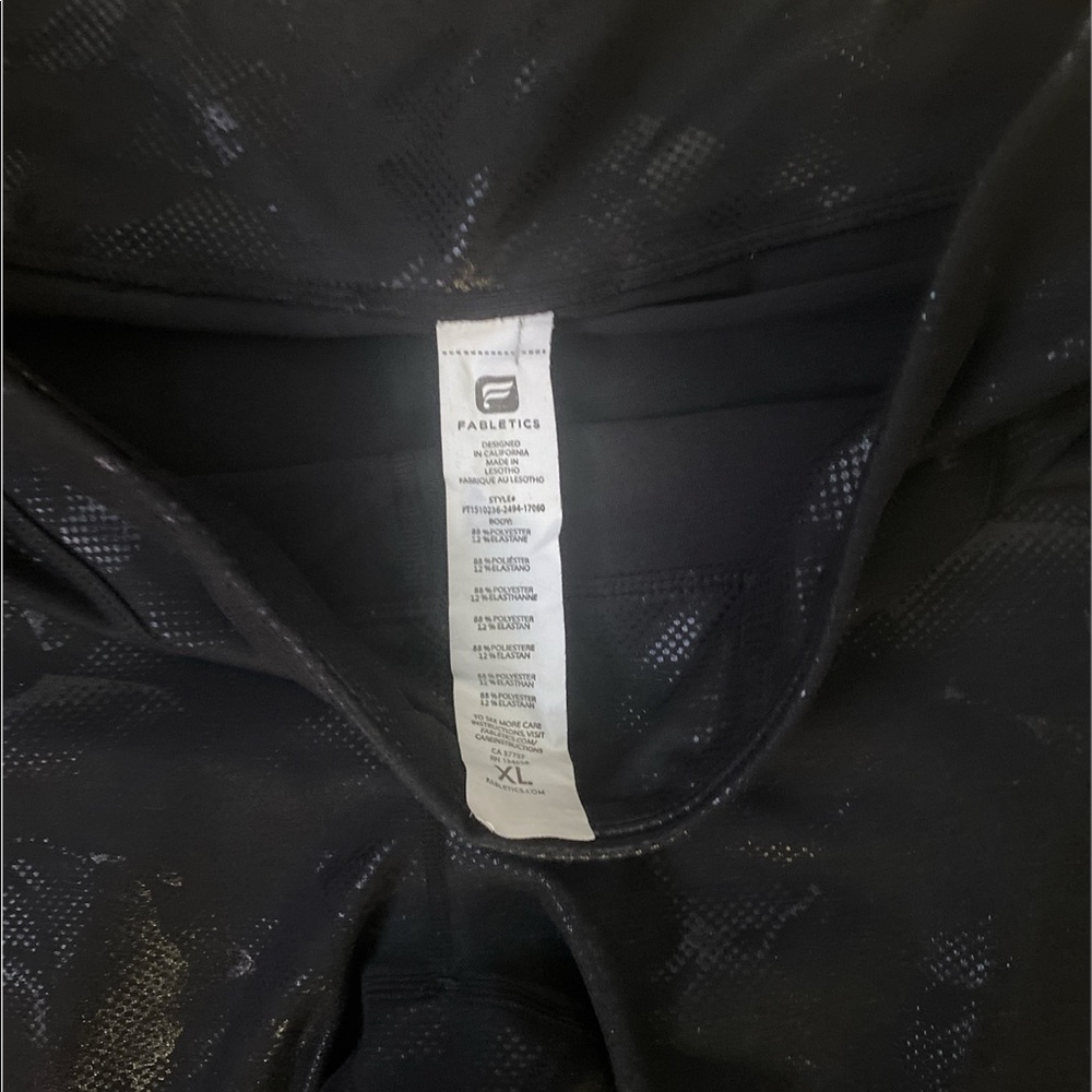 Fabletics Salar Mid-Rise Printed Powerhold Capri … - image 2